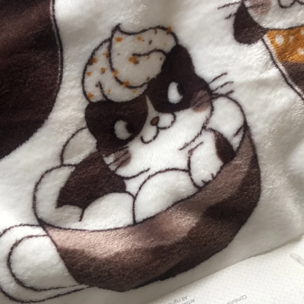 CATS in Coffee Cups Plush Throw Blanket